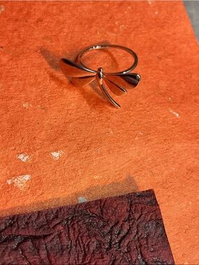 Silver toned dragonfly size 9 Ring - Elegant Women's Jewelry